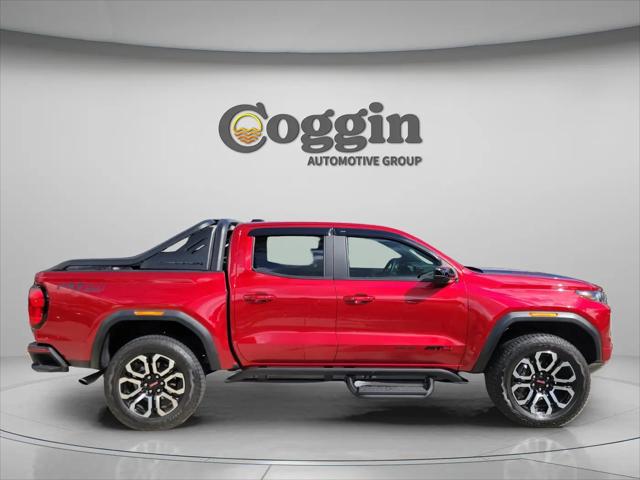 2025 GMC Canyon 4WD AT4
