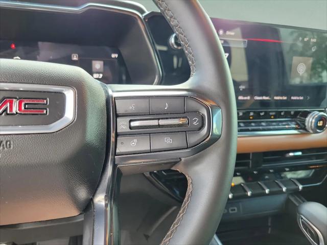 2025 GMC Canyon 4WD AT4
