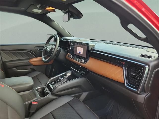 2025 GMC Canyon 4WD AT4
