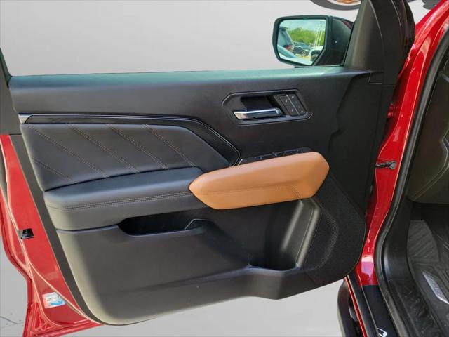 2025 GMC Canyon 4WD AT4