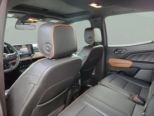 2025 GMC Canyon 4WD AT4