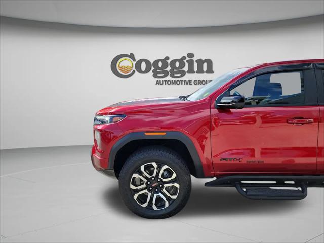 2025 GMC Canyon 4WD AT4