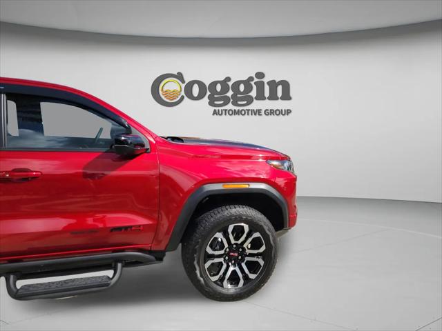 2025 GMC Canyon 4WD AT4