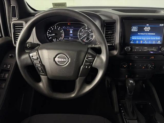 2023 Nissan Frontier Crew Cab SV 4x2
