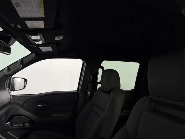 2023 Nissan Frontier Crew Cab SV 4x2