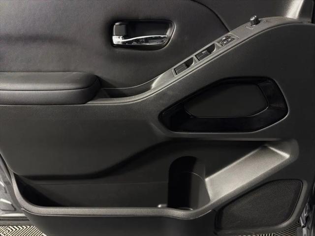 2023 Nissan Frontier Crew Cab SV 4x2