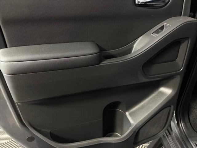 2023 Nissan Frontier Crew Cab SV 4x2