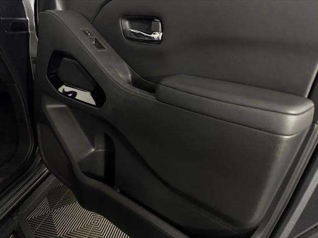 2023 Nissan Frontier Crew Cab SV 4x2