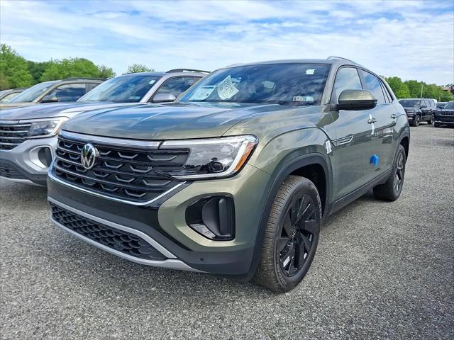 2026 Volkswagen Atlas Cross Sport SE with Technology