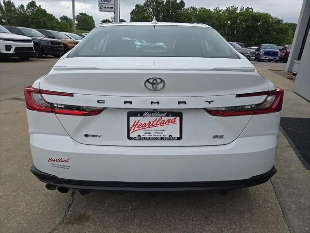 2025 Toyota Camry SE