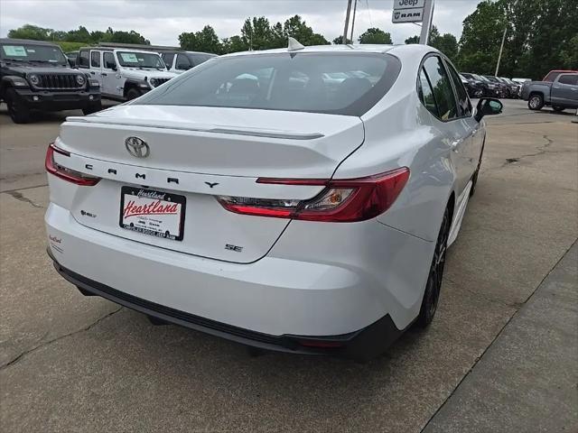 2025 Toyota Camry SE