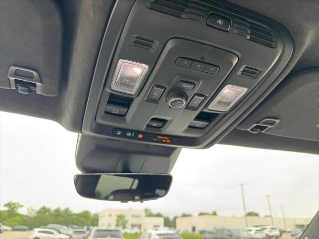 2024 Cadillac Escalade ESV 4WD Premium Luxury Platinum