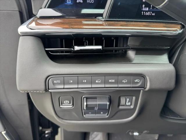 2024 Cadillac Escalade ESV 4WD Premium Luxury Platinum