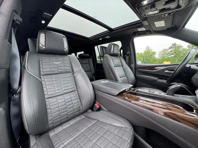2024 Cadillac Escalade ESV 4WD Premium Luxury Platinum