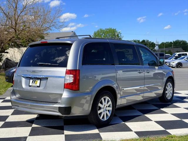 2015 Chrysler Town & Country Touring