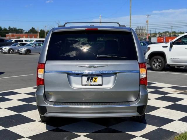 2015 Chrysler Town & Country Touring