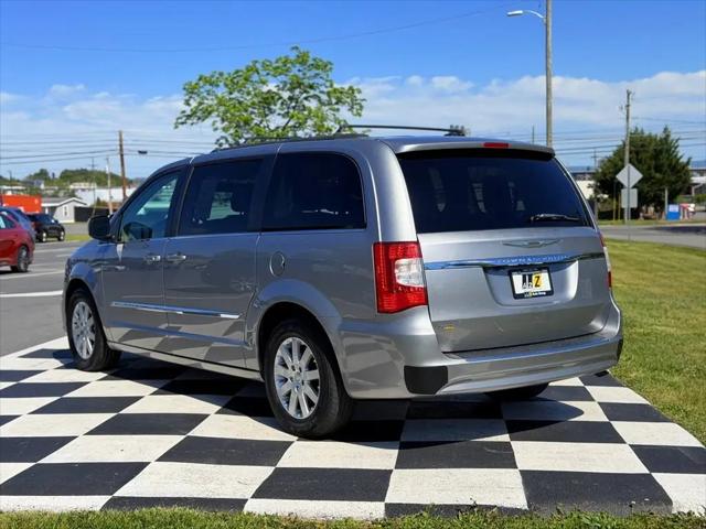 2015 Chrysler Town & Country Touring