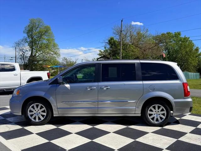 2015 Chrysler Town & Country Touring