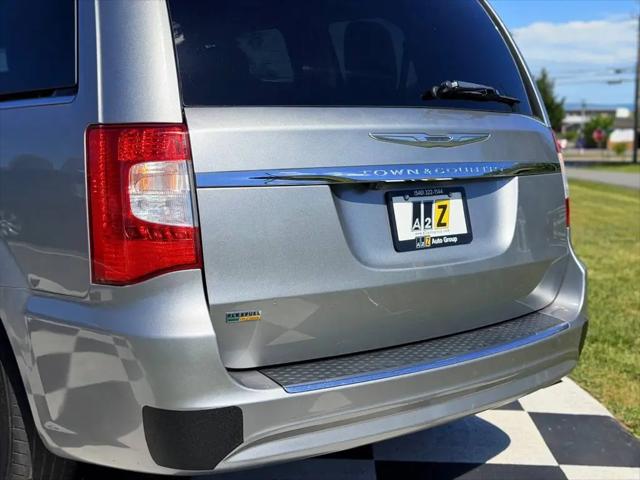 2015 Chrysler Town & Country Touring