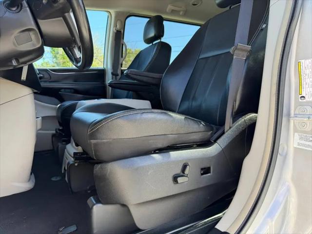 2015 Chrysler Town & Country Touring