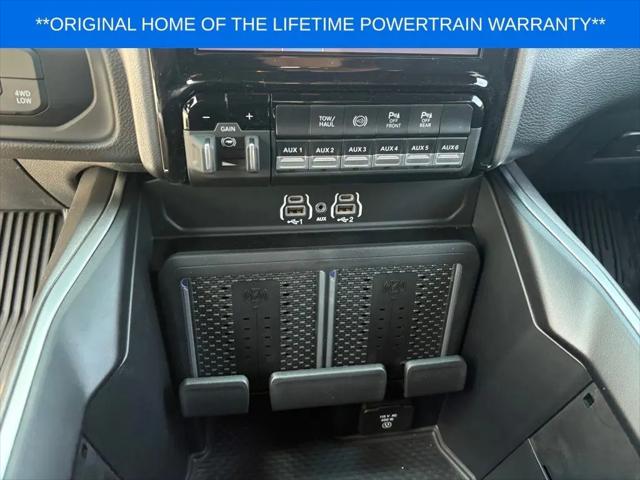 2026 Ram 3500 Big Horn Crew Cab 4x4 8' Box