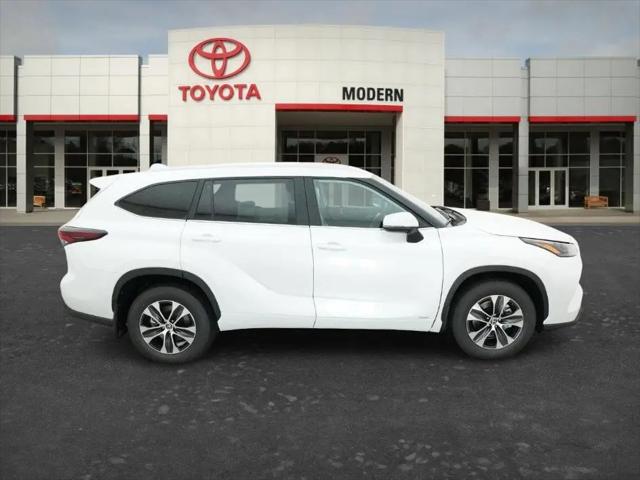 2026 Toyota Highlander Hybrid XLE