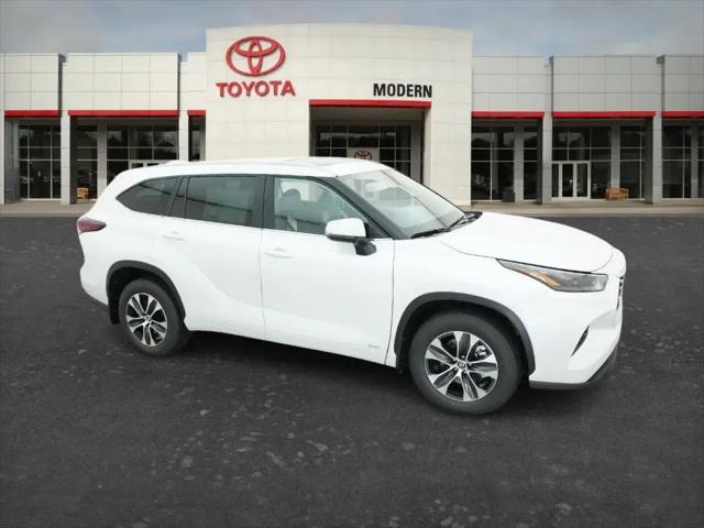 2026 Toyota Highlander Hybrid XLE