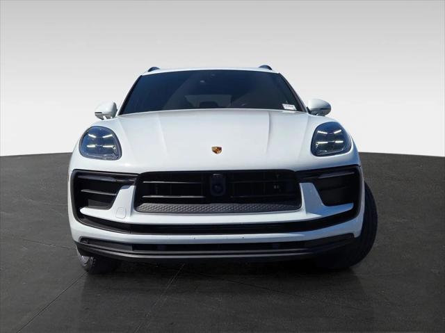 2023 Porsche Macan T