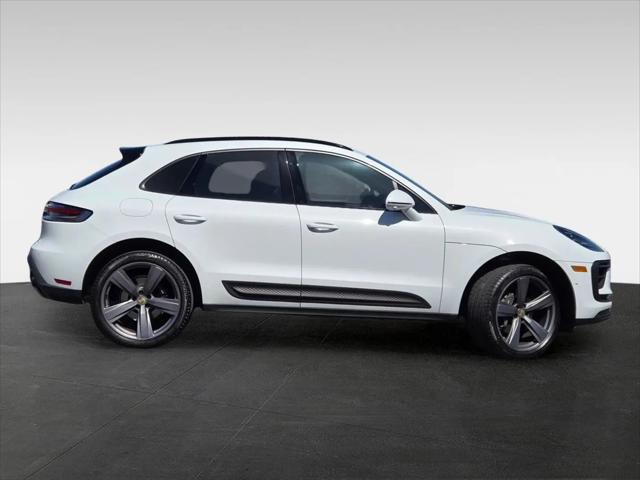 2023 Porsche Macan T