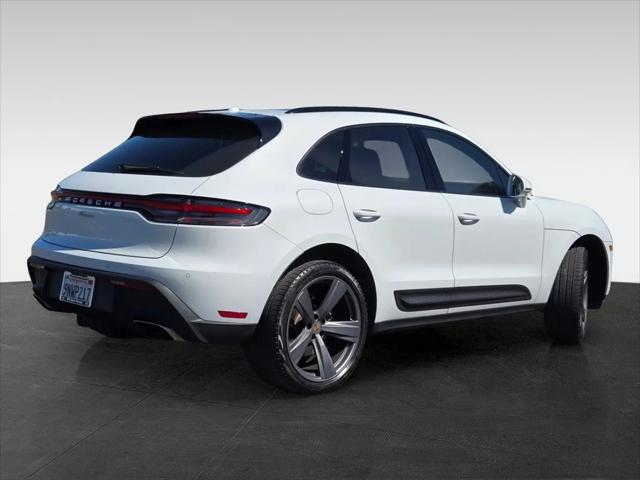 2023 Porsche Macan T