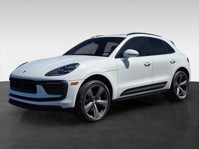 2023 Porsche Macan T