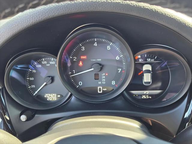 2023 Porsche Macan T