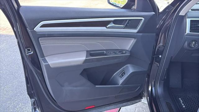 2022 Volkswagen Atlas 3.6L V6 SE w/Technology
