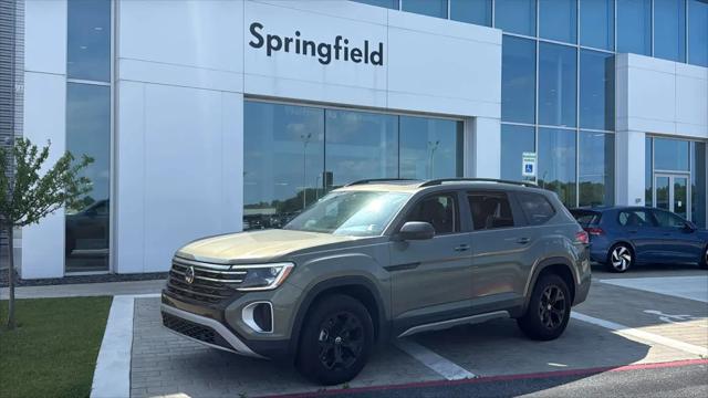 2025 Volkswagen Atlas 2.0T Peak Edition for sale in Springfield, MO