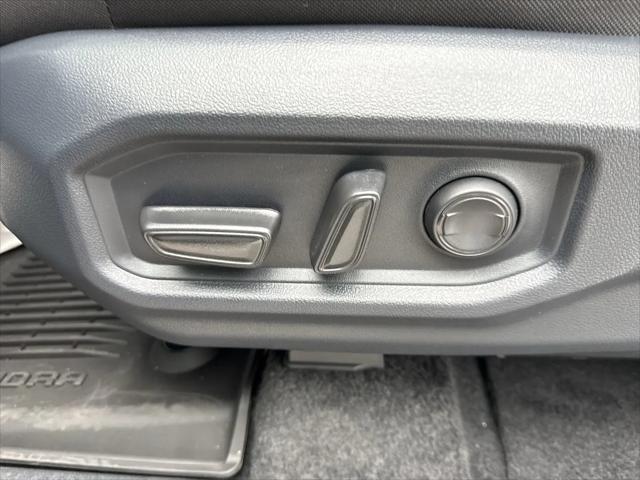2026 Toyota Tundra SR5 CrewMax 5.5' Bed