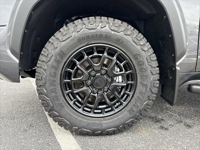 2026 Toyota Tundra SR5 CrewMax 5.5' Bed
