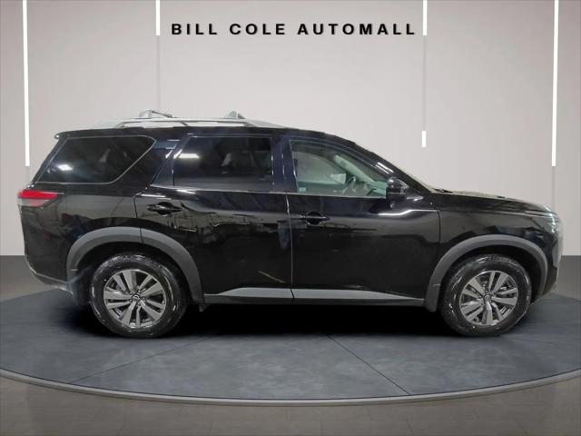 2022 Nissan Pathfinder SL 4WD