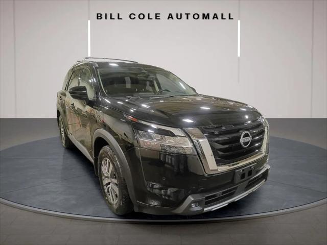 2022 Nissan Pathfinder SL 4WD