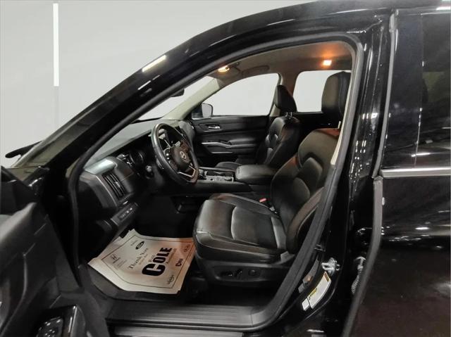 2022 Nissan Pathfinder SL 4WD