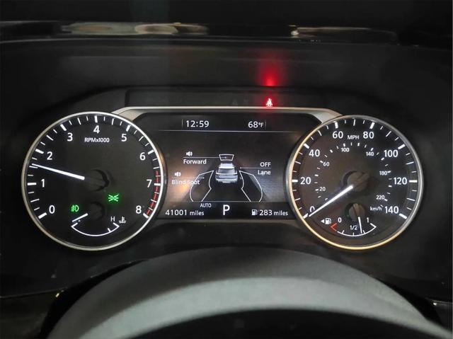 2022 Nissan Pathfinder SL 4WD