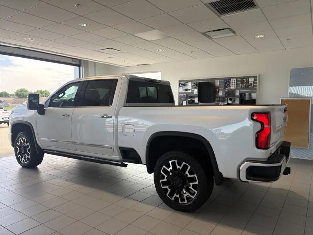 2025 Chevrolet Silverado 2500HD 4WD Crew Cab Standard Bed High Country