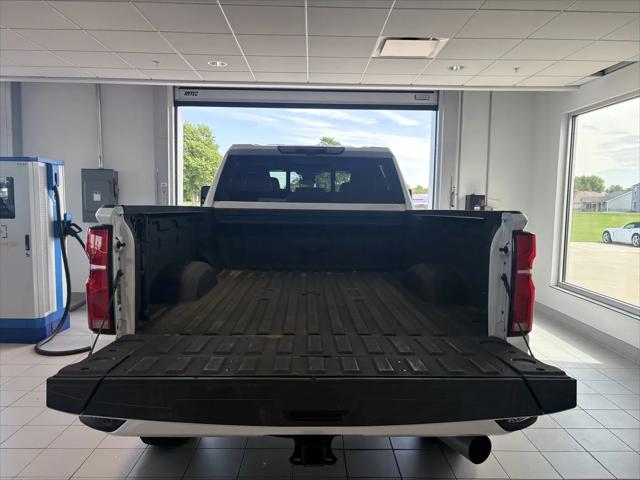2025 Chevrolet Silverado 2500HD 4WD Crew Cab Standard Bed High Country
