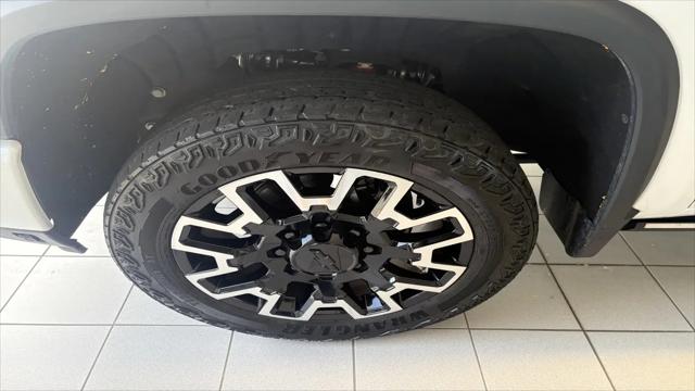 2025 Chevrolet Silverado 2500HD 4WD Crew Cab Standard Bed High Country