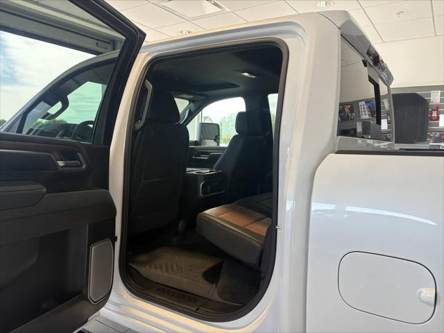 2025 Chevrolet Silverado 2500HD 4WD Crew Cab Standard Bed High Country