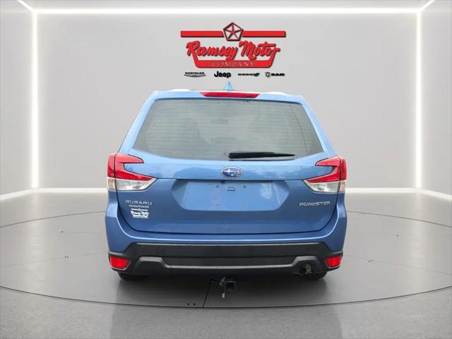 2023 Subaru Forester Base