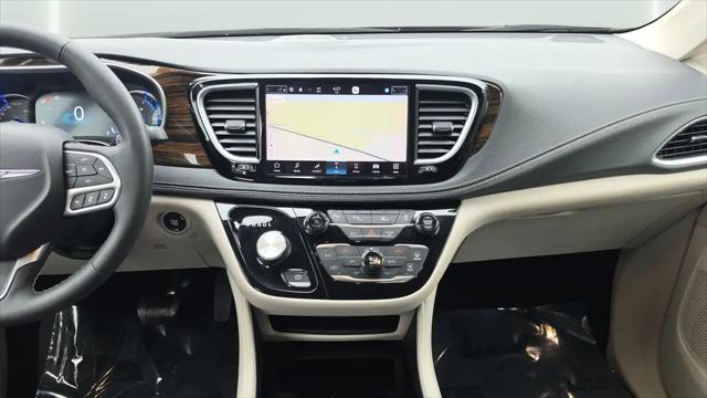 2023 Chrysler Pacifica Hybrid Limited