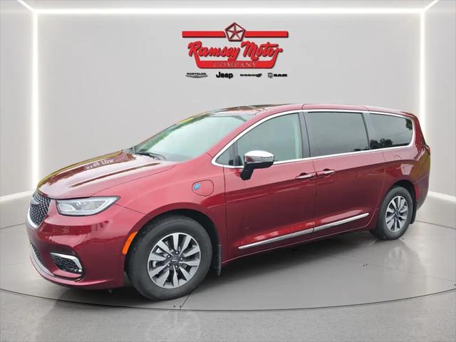 2023 Chrysler Pacifica Hybrid Limited for sale in Harrison, AR