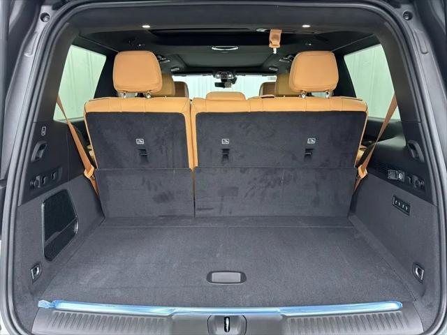 2026 Jeep Grand Wagoneer Summit Reserve 4x4