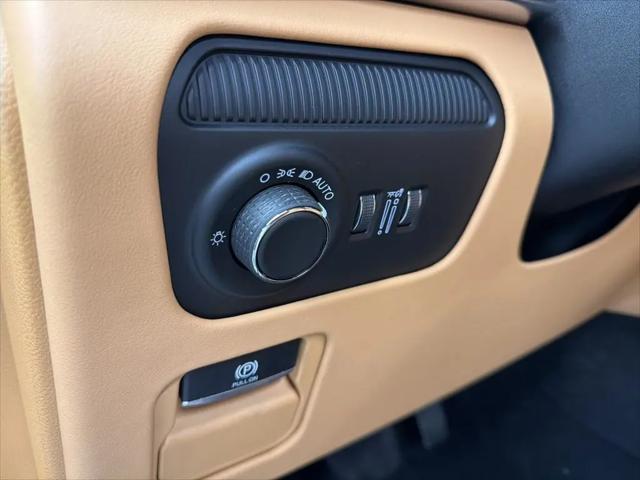 2026 Jeep Grand Wagoneer Summit Reserve 4x4