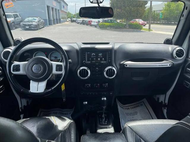 2014 Jeep Wrangler Unlimited Polar Edition